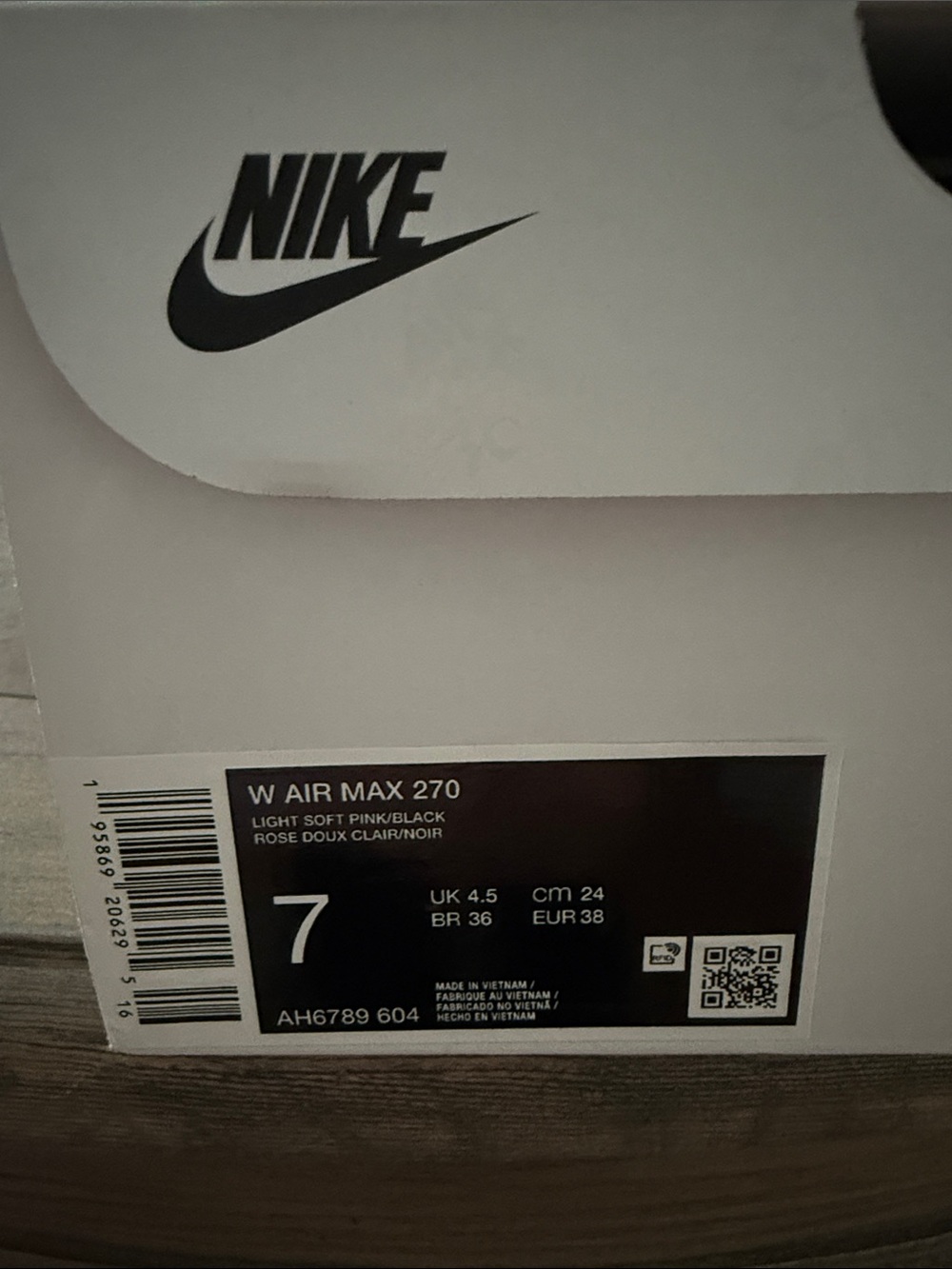 Nike Women's Air Max 270 Athletic Shoes in Light Pink and White - Picture 5 of 5